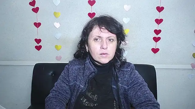 LuciaMii online show from 5, 2, 2025