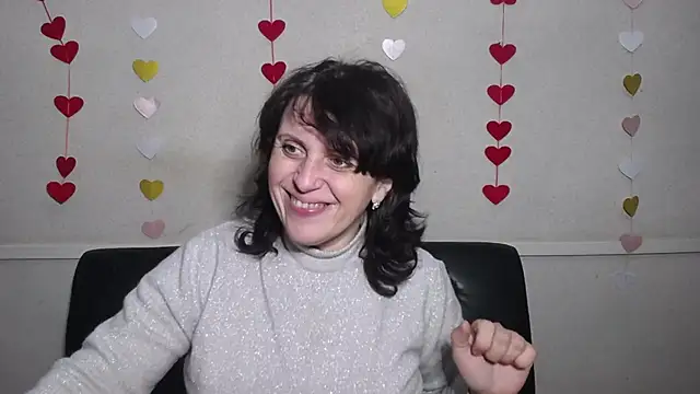 LuciaMii online show from 11, 2, 2025