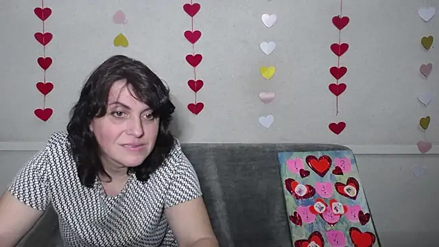 LuciaMii online show from 17, 2, 2025