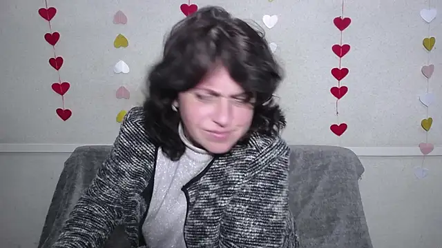 LuciaMii online show from 20, 2, 2025