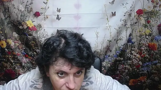 LuciaMii online show from 12, 9, 2025