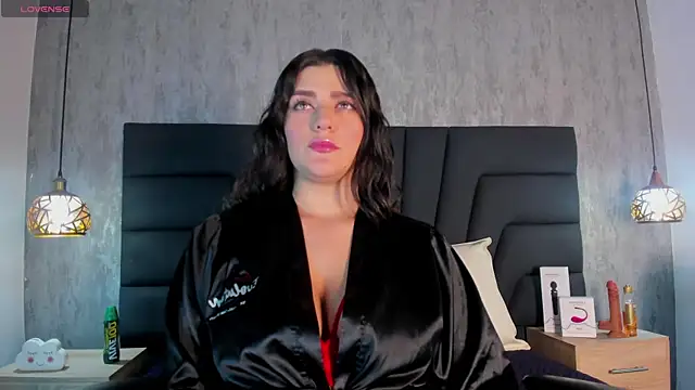 Snapshot of SARA_STONE17 chatting on 5, 2, 2025 SARA STONE17 online show from 5, 2, 2025