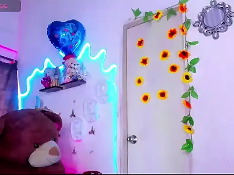 daniela bigcock22 online show from 13, 12, 2025