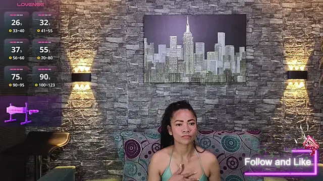 Snapshot of anellejones chatting on 23, 9, 2025 anellejones online show from 23, 9, 2025