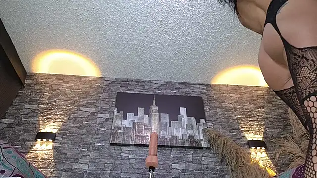 anellejones online show from 24, 10, 2025