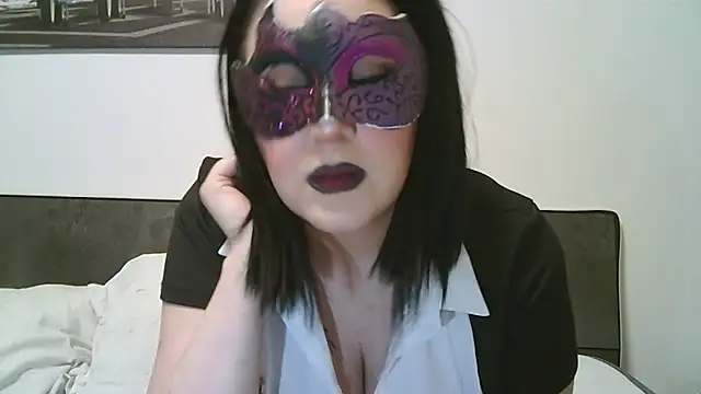 LaDamaNeraa online show from 20, 10, 2025