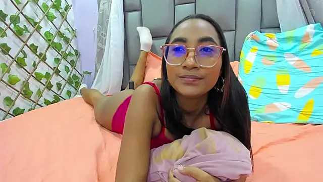 Snapshot of MurphyAngelina chatting on 7, 1, 2025 MurphyAngelina online show from 7, 1, 2025