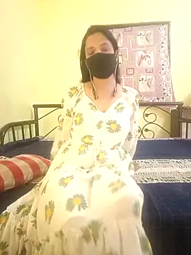 Snapshot of Nitya-Mahesh chatting on 5, 3, 2025 Nitya-Mahesh online show from 5, 3, 2025