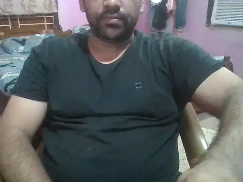 Snapshot of boyplay1000 chatting on 2, 11, 2025 boyplay1000 online show from 2, 11, 2025