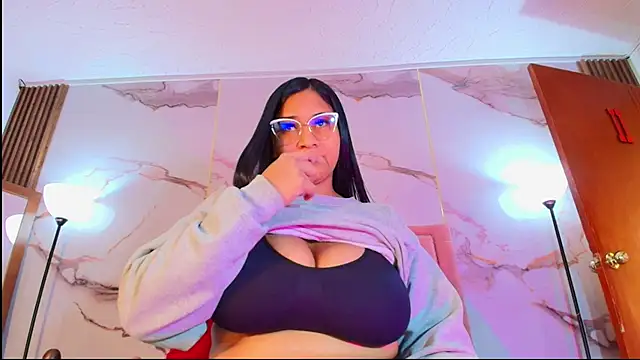 Snapshot of La_indiia chatting on 26, 2, 2026 La indiia online show from 26, 2, 2026