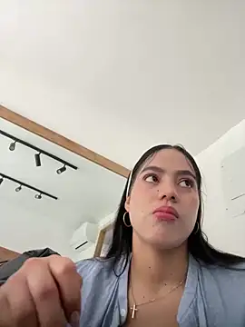 Snapshot of ariel_jonees chatting on 20, 1, 2025 ariel jonees online show from 20, 1, 2025