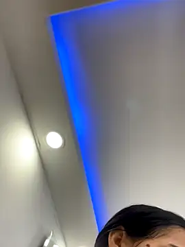 ariel jonees online show from 12, 11, 2025