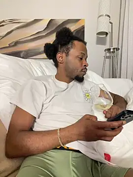 Snapshot of MobyDxck chatting on 4, 1, 2025 MobyDxck online show from 4, 1, 2025