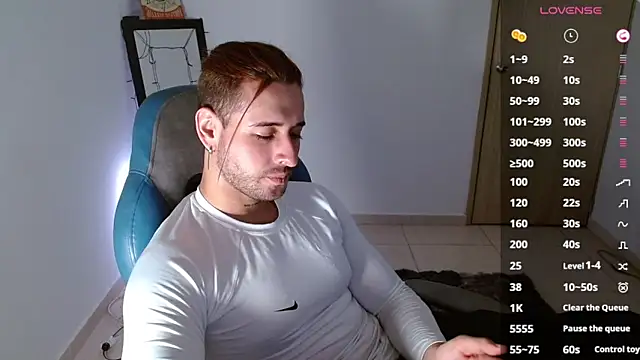 Snapshot of Ares_blue chatting on 27, 2, 2025 Ares blue online show from 27, 2, 2025