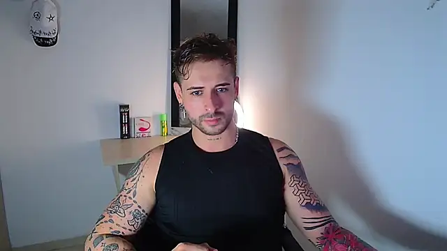 Snapshot of Ares_blue chatting on 16, 9, 2025 Ares blue online show from 16, 9, 2025