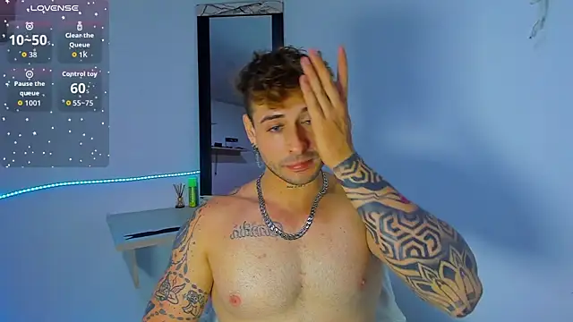 Snapshot of Ares_blue chatting on 25, 9, 2025 Ares blue online show from 25, 9, 2025