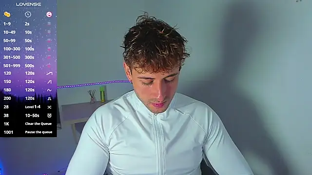 Snapshot of Ares_blue chatting on 24, 10, 2025 Ares blue online show from 24, 10, 2025