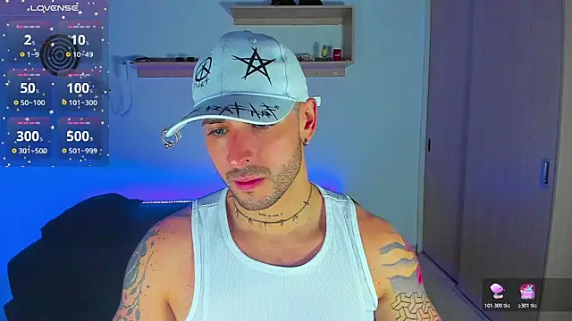 Snapshot of Ares_blue chatting on 18, 11, 2025 Ares blue online show from 18, 11, 2025