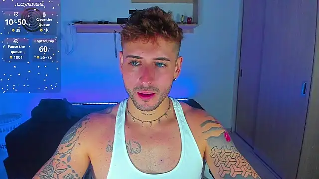 Snapshot of Ares_blue chatting on 19, 11, 2025 Ares blue online show from 19, 11, 2025