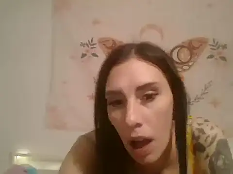 averietheangel online show from 6, 3, 2025