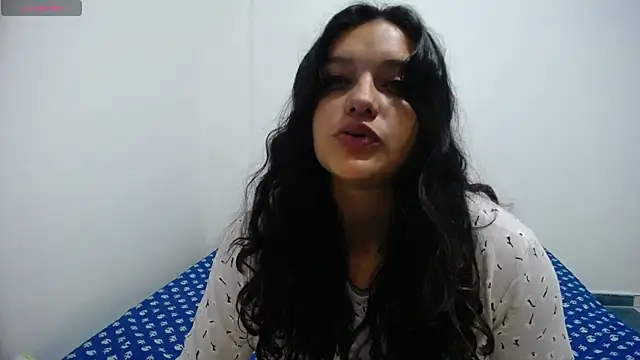 Snapshot of Laurenkenner_ chatting on 16, 12, 2024 Laurenkenner online show from 16, 12, 2024