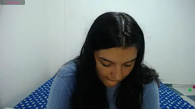 Snapshot of Laurenkenner_ chatting on 17, 12, 2024 Laurenkenner online show from 17, 12, 2024