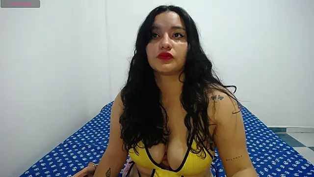 Snapshot of Laurenkenner_ chatting on 18, 12, 2024 Laurenkenner online show from 18, 12, 2024