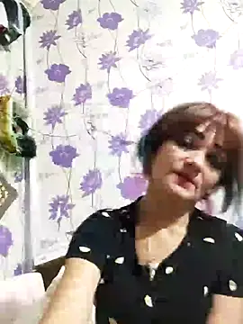 Snapshot of SweetLeila40 chatting on 30, 12, 2024 SweetLeila40 online show from 30, 12, 2024