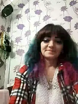 Snapshot of SweetLeila40 chatting on 5, 1, 2025 SweetLeila40 online show from 5, 1, 2025