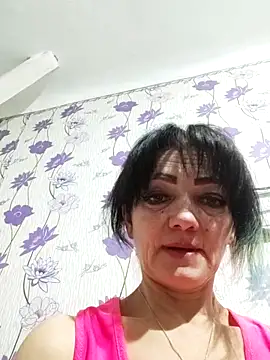 Snapshot of SweetLeila40 chatting on 23, 2, 2025 SweetLeila40 online show from 23, 2, 2025