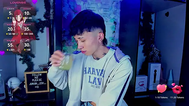 Snapshot of juniior_2311_ chatting on 7, 3, 2025 juniior 2311 online show from 7, 3, 2025