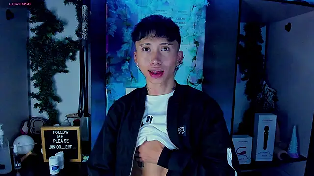 Snapshot of juniior_2311_ chatting on 9, 3, 2025 juniior 2311 online show from 9, 3, 2025