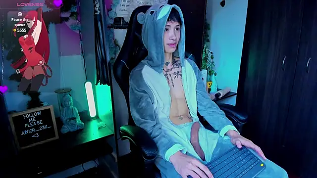 Snapshot of juniior_2311_ chatting on 14, 3, 2025 juniior 2311 online show from 14, 3, 2025