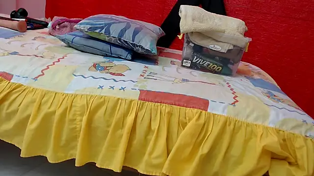 Snapshot of evaleribigtits18 chatting on 14, 3, 2025 evaleribigtits18 online show from 14, 3, 2025