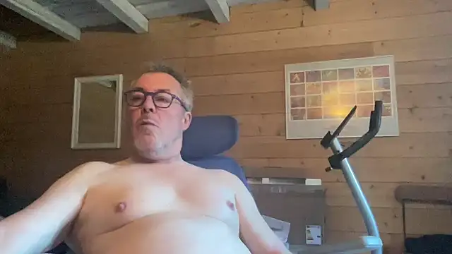 Snapshot of lelohop chatting on 5, 3, 2025 lelohop online show from 5, 3, 2025