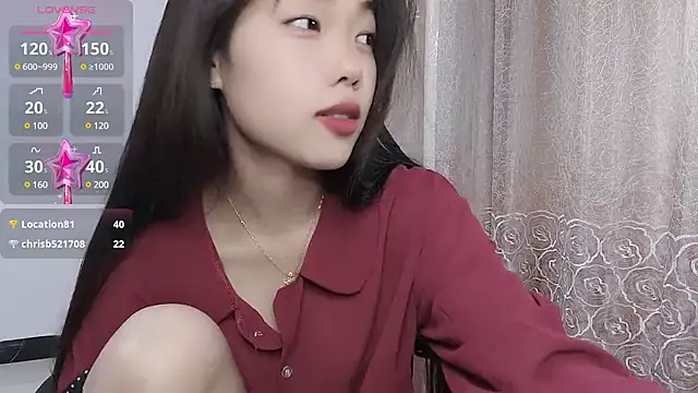 Snapshot of Lvy--v chatting on 4, 3, 2025 Lvy--v online show from 4, 3, 2025