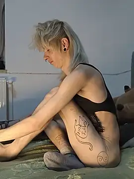Snapshot of HellfireAngel chatting on 16, 5, 2026 HellfireAngel online show from 16, 5, 2026