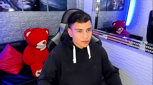 salvadorgomezx online show from 7, 1, 2025