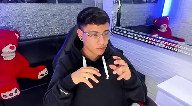 salvadorgomezx online show from 12, 2, 2025