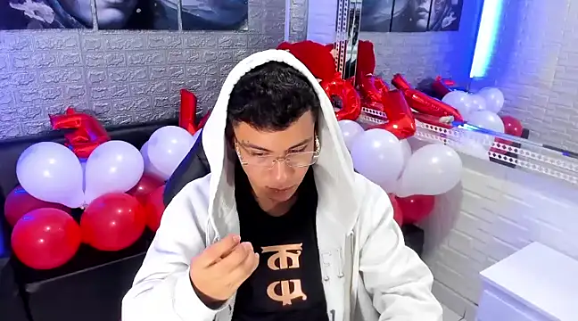 salvadorgomezx online show from 14, 2, 2025