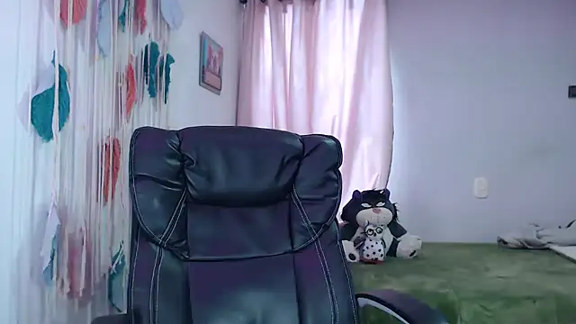 yulieth anamar online show from 12, 9, 2025