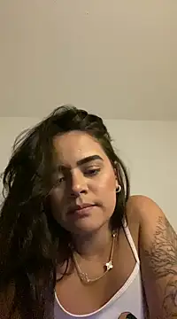 rebeccaareys online show from 21, 2, 2025