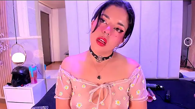 ivannabellini online show from 6, 3, 2026