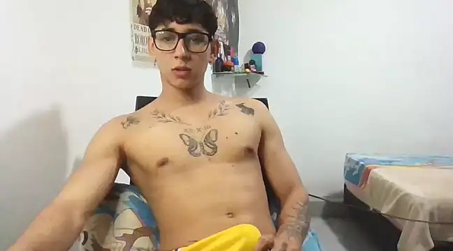 Snapshot of Dillom420 chatting on 11, 3, 2025 Dillom420 online show from 11, 3, 2025