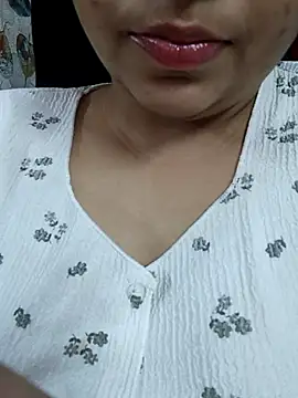Snapshot of Myloveurvi chatting on 8, 7, 2026 Myloveurvi online show from 8, 7, 2026