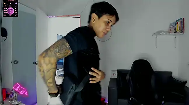 ZhoeStrong online show from 8, 1, 2025