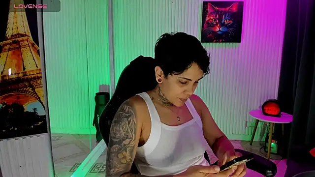 Snapshot of ZhoeStrong chatting on 15, 5, 2026 ZhoeStrong online show from 15, 5, 2026