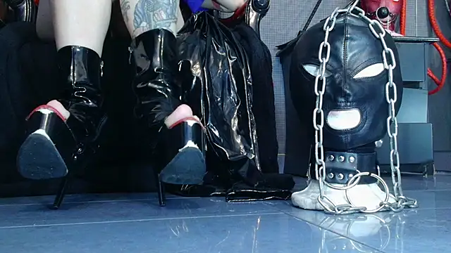 Snapshot of LusstCruella chatting on 22, 3, 2025 LusstCruella online show from 22, 3, 2025