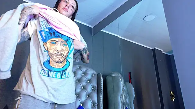 Snapshot of LusstCruella chatting on 28, 11, 2025 LusstCruella online show from 28, 11, 2025