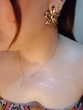 im here- online show from 3, 8, 2026